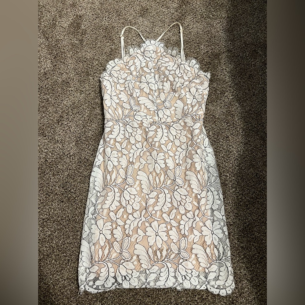 Lulus lace dress